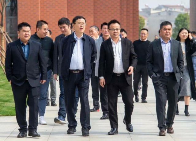 听任傅明闹剧继续扩大,足协以时间换空间?不作为才可恨!