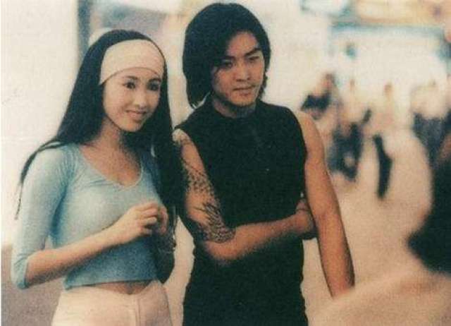 第三名李嘉欣 第二名黎姿 扮演是小结巴,也是陈浩南最爱的女人,这也