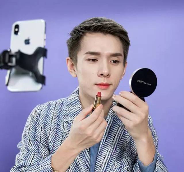 李佳琦