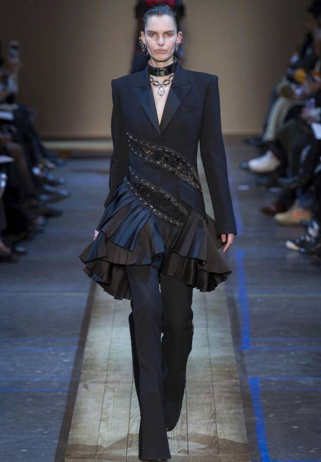 alexander mcqueen 2019/20秋冬