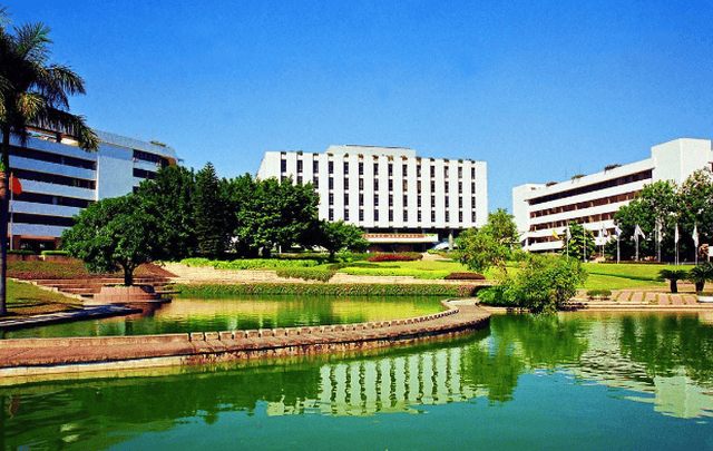 双非大学排行榜30强,重点大学虽难考,这些大学