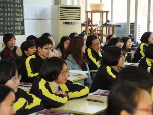 澄潭中学智慧课堂教育向纵深发展