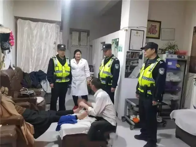 楚雄又一批扫黄除黑风暴打响.小伙子们晚上没事情别乱跑(多图)