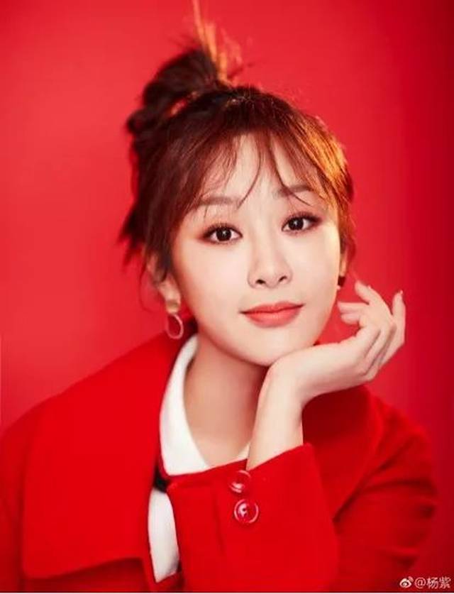 日报|网曝高圆圆怀孕预产期在暑假 ;王思聪打败