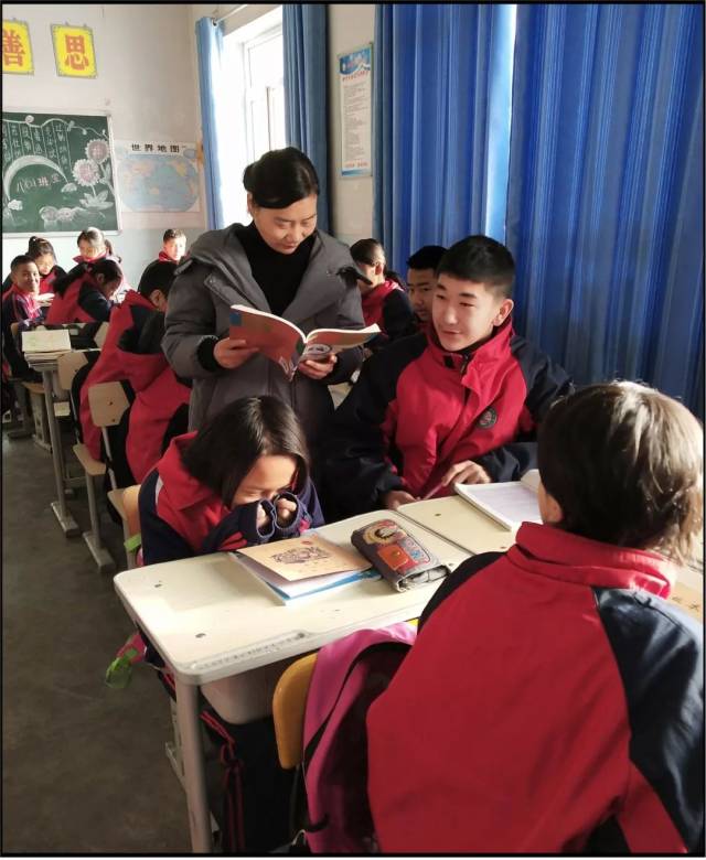 在新疆阿克苏新和县第二中学支教