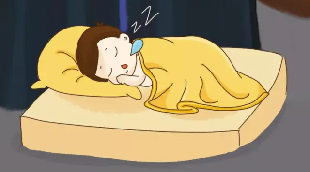 宝宝"投降式睡姿"背后的可爱小秘密