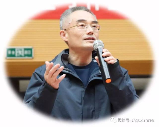 邬平川我安心地扎根在这里,这里的每一个人,每一件事,每一句话,都