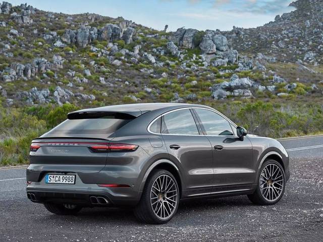 终于来了！保时捷首款“轿跑型”SUV