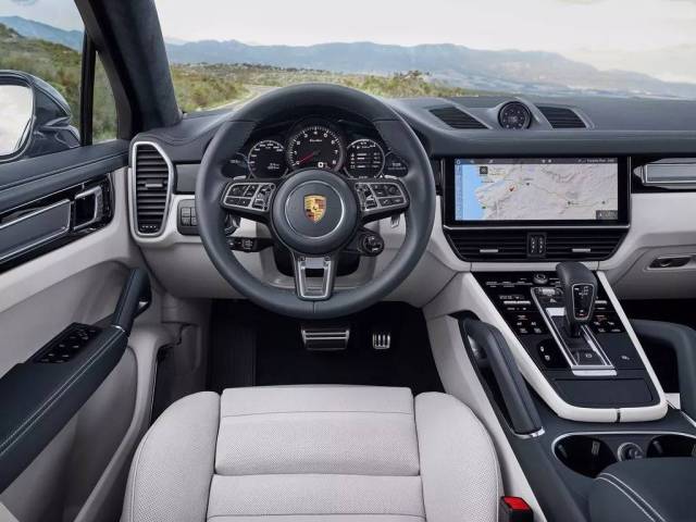 终于来了！保时捷首款“轿跑型”SUV