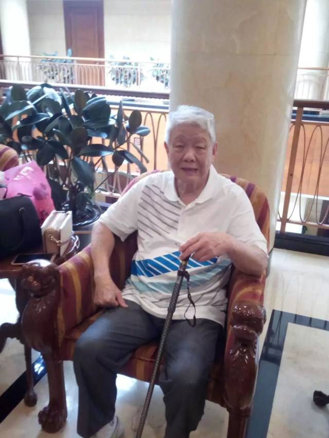 他是上海拳坛的祖师爷,这是"右拳王"许连生的故事