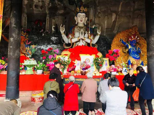 旺苍全城空巷:南峰寺观音会总有你熟悉的身影!你去了吗?