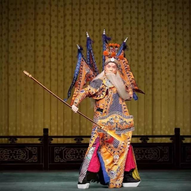 最辉煌一战:曹操那句天下英雄唯使君与操耳不