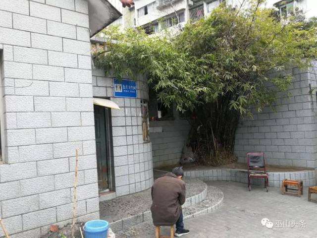 3月17日,根据市民提供的线索,记者来到位于巫山县高唐街道祥云路司法