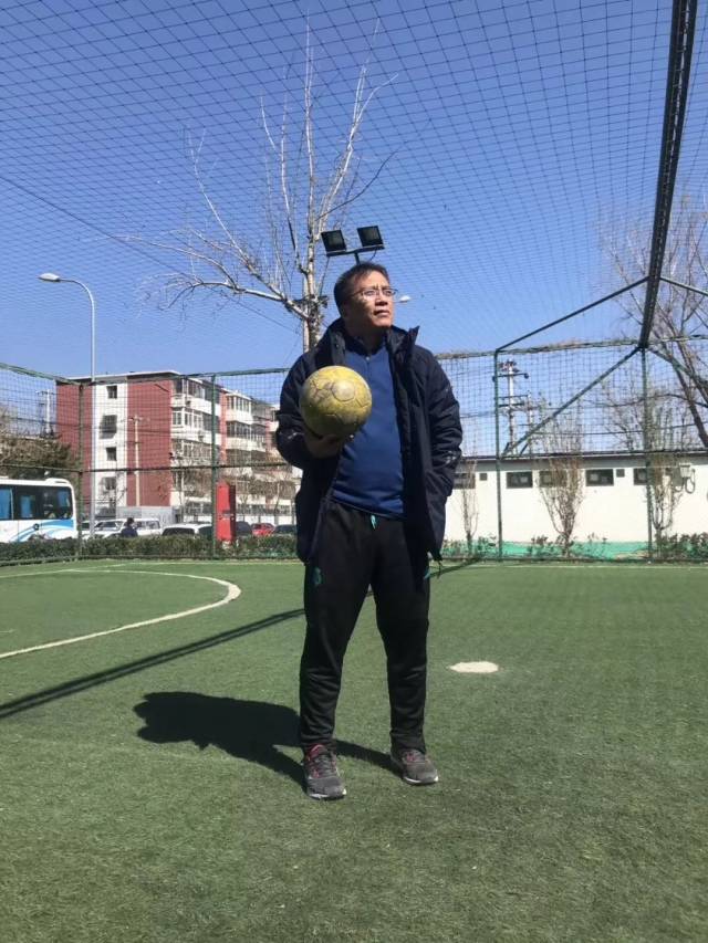 不要让韦世豪飞铲成为国足中国杯完败的背锅