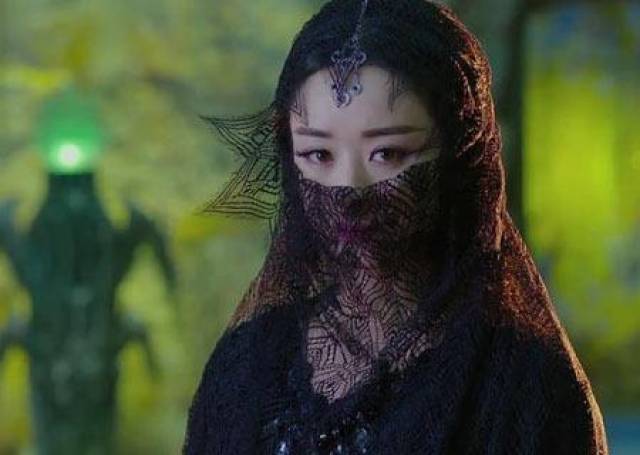 女星古装黑衣造型:赵丽颖遮脸,杨颖凄美,娜扎和杨幂的表情亮了