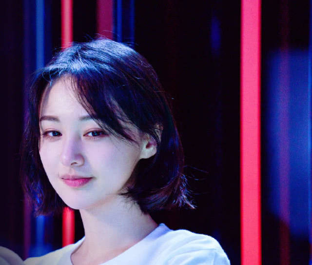 任重大赞郑爽智慧聪明,透露拍《青春斗》想加