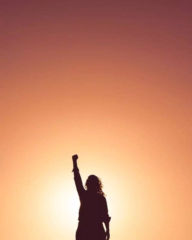 余生,做一个正能量的人,照亮自己,温暖别人!