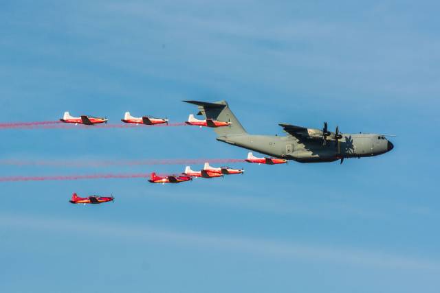 岳阳舰亮相兰卡威航展 举行开放日