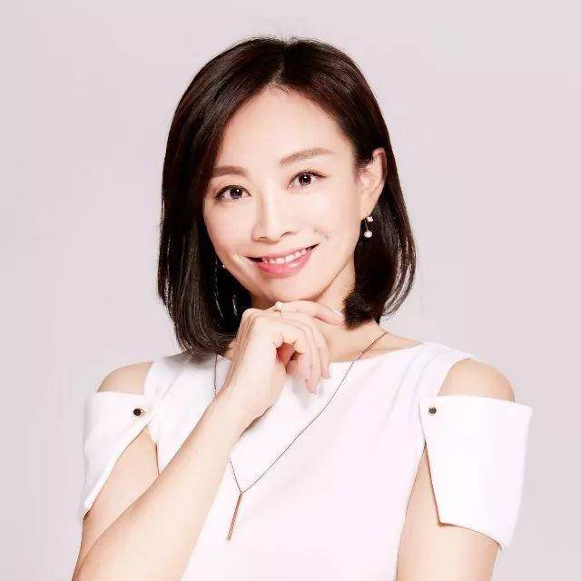 "斜杠青椒"黄洁莉:专门改造大学生形象的"摩羯姐"_手机搜狐网