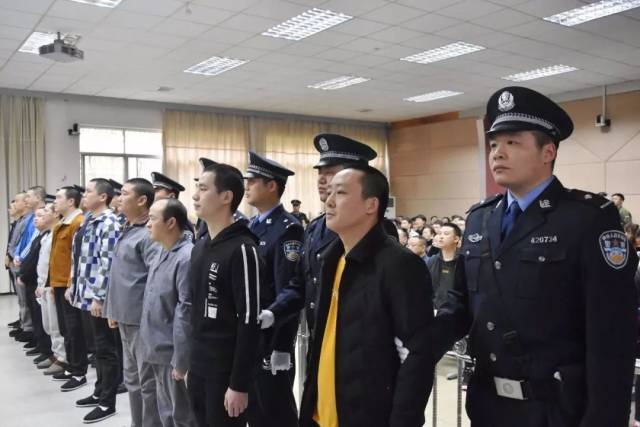 【域内警事】今天,湖北集中宣判涉黑涉恶案件30件302人:一"黑老大"被