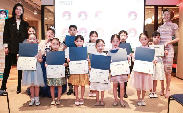 MODEL KIDZϺСꡱٶģش