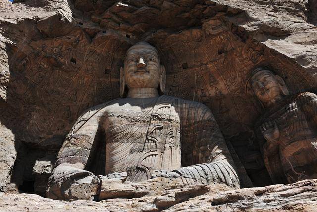 中国四大石窟指的是哪四个,古代传统文化艺术景观