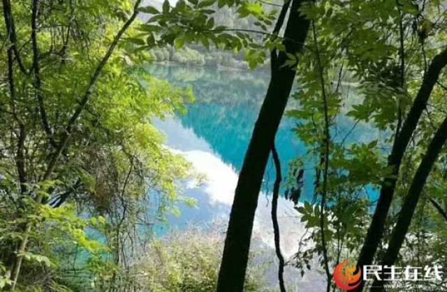 花岩溪青山沟:青山依旧在 旅游正当红