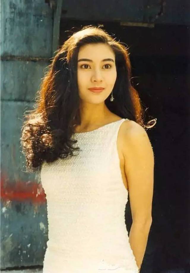 原创李嘉欣年轻时有多美,真的是看了才知道这才叫百年难遇的美貌!