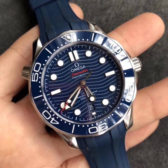 2019年vs欧米茄新款海马300米腕表品鉴