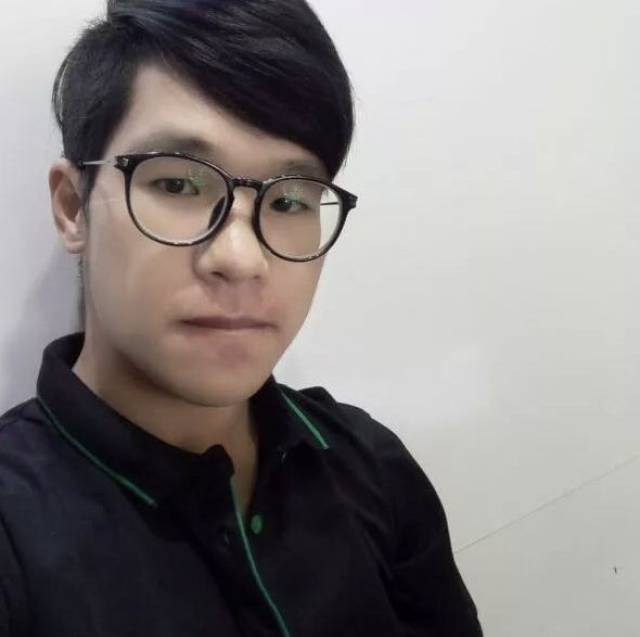 他们三个人拍了一条张国荣的抖音视频,竟然莫