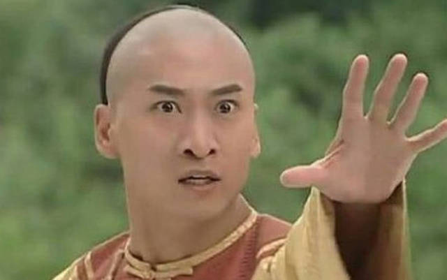 曾是一线男星,因各种门身败名裂成为表情包,如今49岁身家上亿