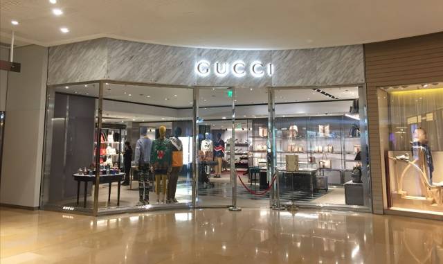 苹果,lv和gucci降价了!广州cbd有专卖店客流堪比双休