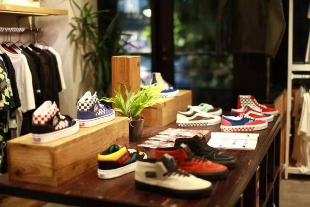 再度被日本潮鞋店billy"s独占,vans era究竟是怎样的存在?