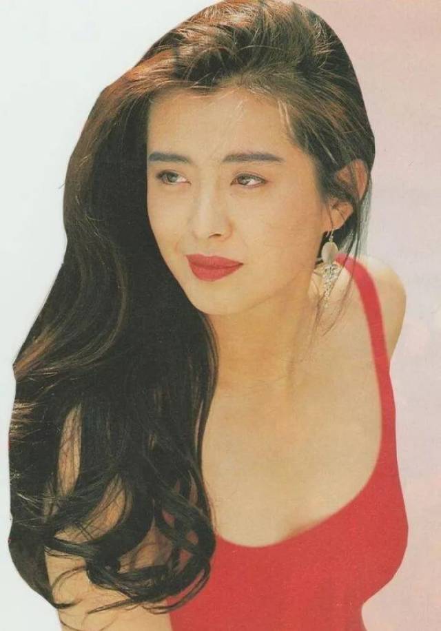 香港女星80年代就掀起韩国整容风潮,这是什么神仙颜值?