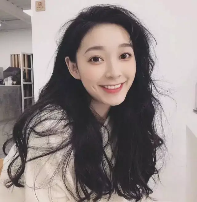 麦穗卷"不管你是什么系的女生 麦穗卷都能让你变得甜美不老气"