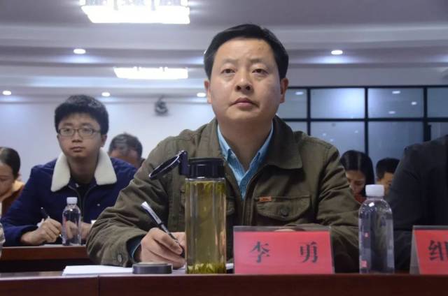 筠连县参加全省加强森林草原和城乡防火安全工作电视电话会议