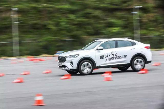 背腹受敌,哈弗f7x能否突围而出?