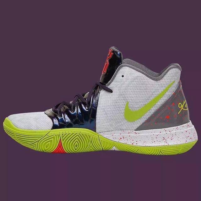 纪念黑曼巴日,两款 kyrie 5,pg 3 曼巴精神配色发布