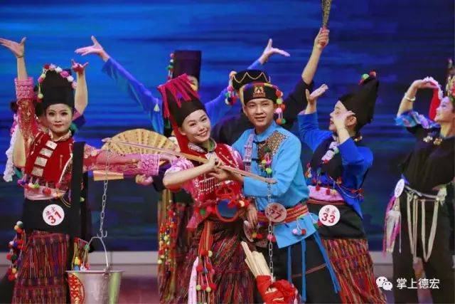 钱民富 摄 德宏五种世居少数民族(傣族,景颇族,阿昌族,德昂族,傈僳族