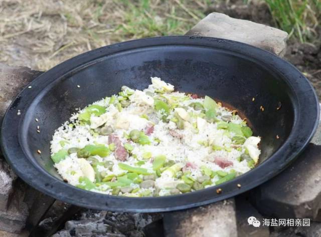 一起去 烧野米饭吧