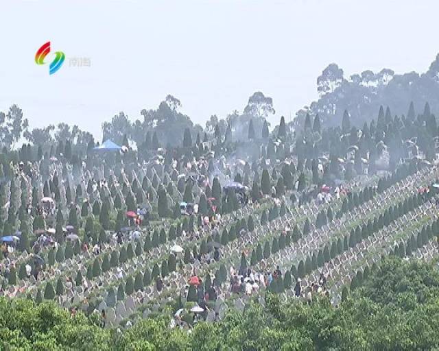 清明行正清南海各墓园迎来拜祭高峰