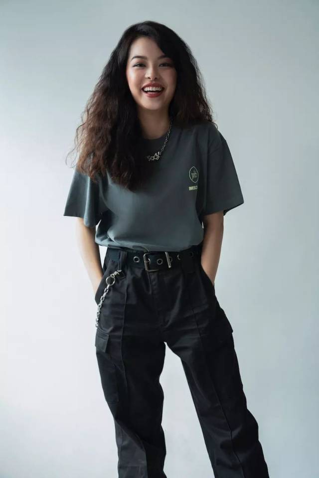 穿上这件 YETI x MSCHF 联名 Tee,你会成为酷