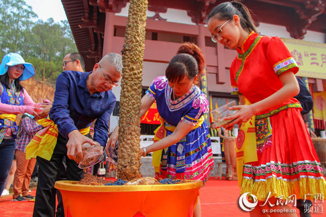 宁明县举行2019年"三月三·骆越王节"骆越根祖祭祀大典