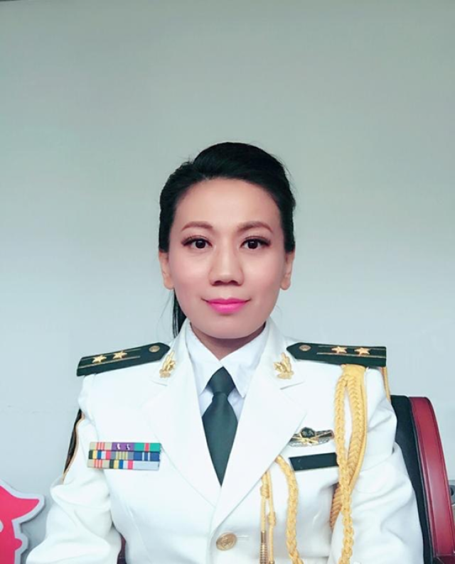 公益歌唱家张鹤用主旋律歌曲《平安中国》致敬