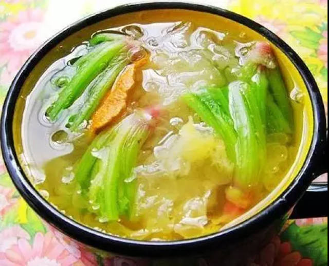 3.菠菜银耳汤