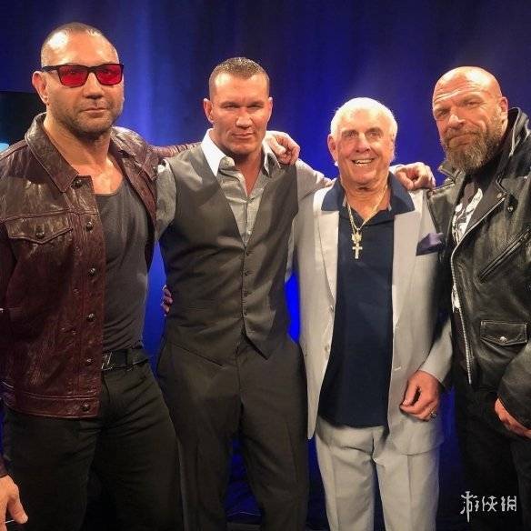 wwe"毁灭者"戴夫·巴蒂斯塔将退出摔角生涯 转投好莱坞拍大片