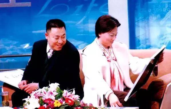 一声叹息！200亿债务未清，谁把最励志浙江女首富逼到破产边缘？