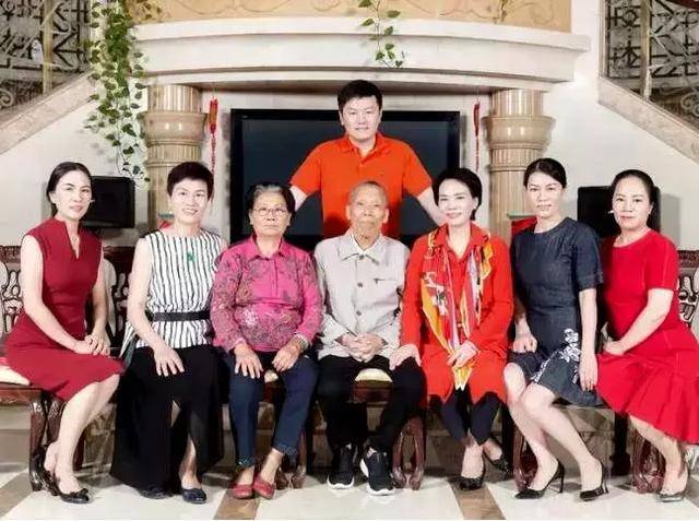 一声叹息！200亿债务未清，谁把最励志浙江女首富逼到破产边缘？