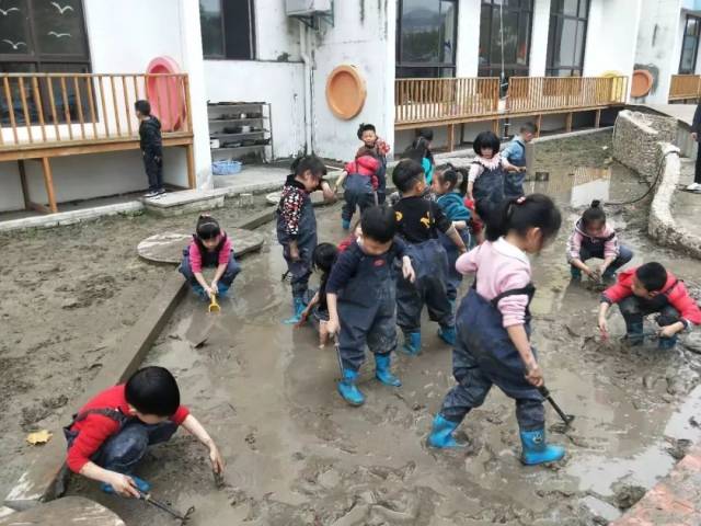 图说幼教丨走进武夷山市百花幼儿园:泥巴趣