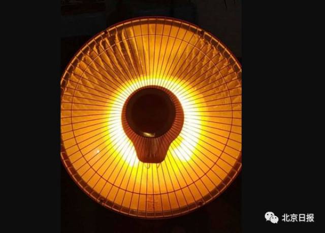 人类首张黑洞照片刚亮相,就被玩坏儿了……